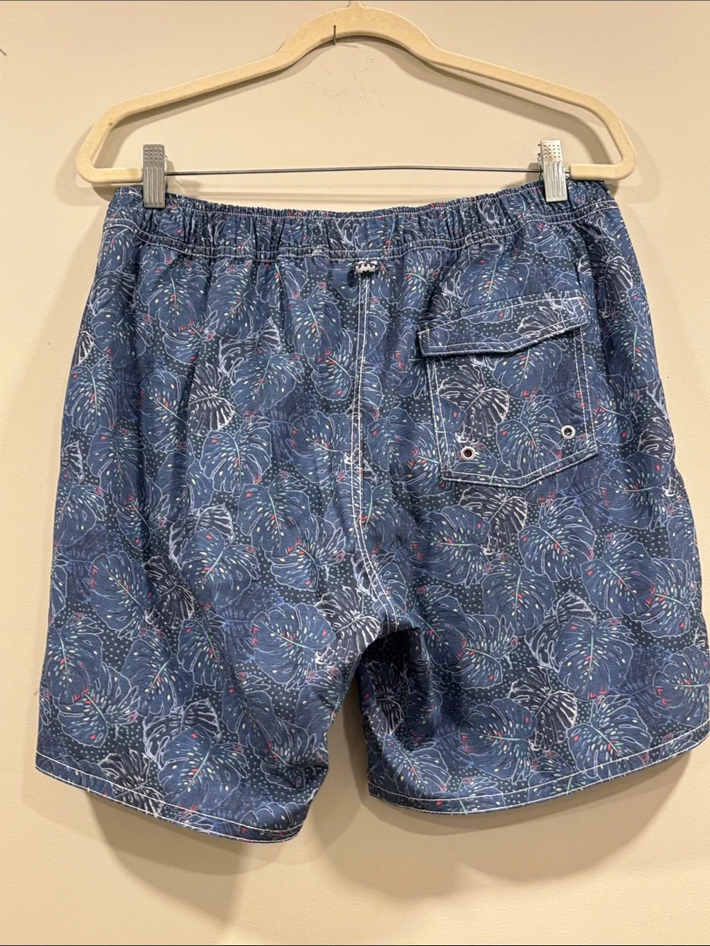johnnie-O Swim Trunks in Blue Palm Lake Bongo